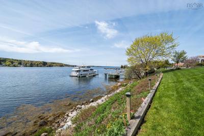 40 Crouchers Point Road — photo 4
