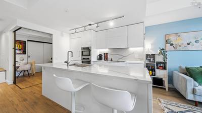 1650 Granville Street #1406 — photo 8