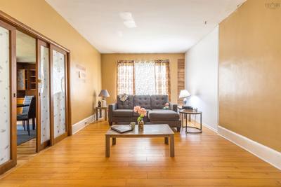 324 York Street — photo 5