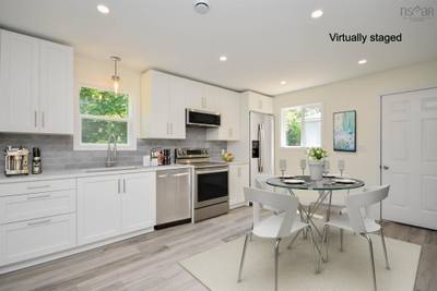 29 Joyce Avenue — photo 3