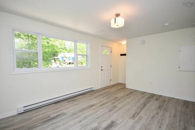 29 Joyce Avenue — photo 5