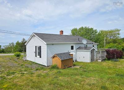 5248 Shore Road — photo 8