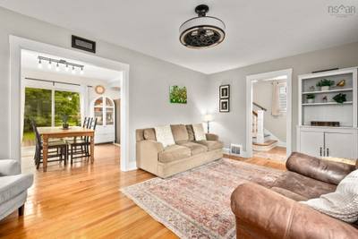 90 Churchill Street — photo 7