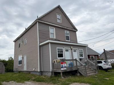 1491 Victoria Road — photo 4
