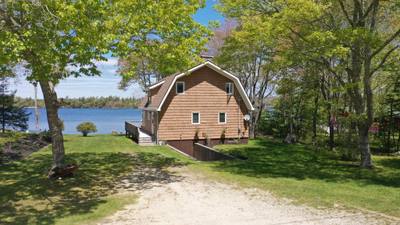 429 Clinton Road — photo 4