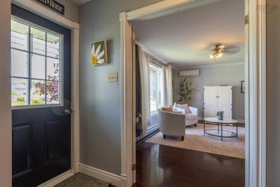 556 Brunswick Street — photo 7