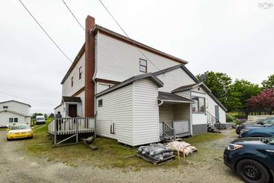 960 Highway 1 — photo 5