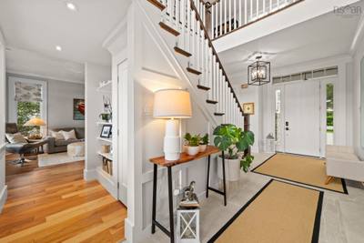 5950 Inglewood Drive — photo 4