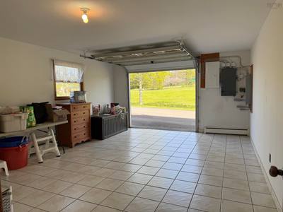 947 Pleasant Valley Rd — photo 5