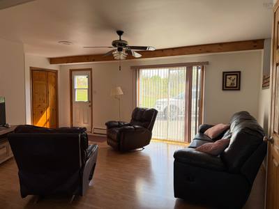 947 Pleasant Valley Rd — photo 7