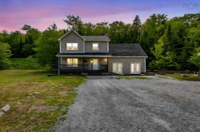 54 Tina Court — photo 2