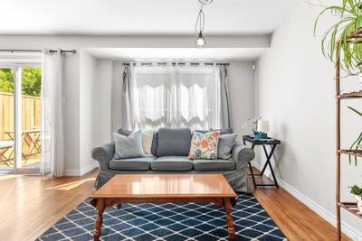 29 Circassion Drive — photo 3