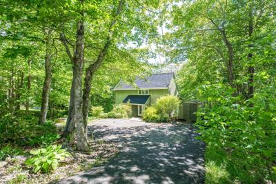 181 Rolling Hills Drive — photo 2