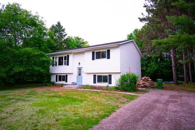 530 Bluenose Avenue — photo 2