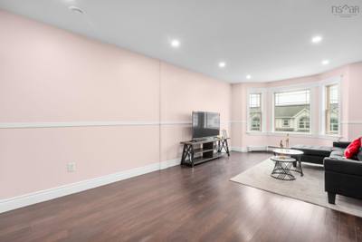 198 Nadia Drive — photo 4