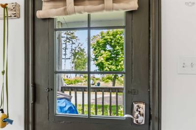 8 Merrys Road — photo 4