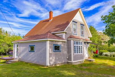 1277 Port Latour Road — photo 3