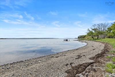 901 Port Latour Road — photo 3