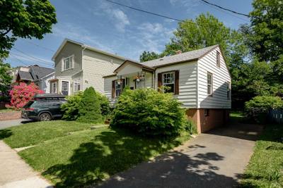 6474 Roslyn Road — photo 3