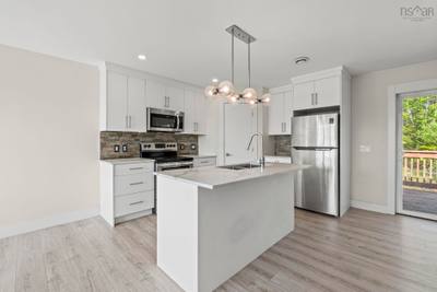 115 Lindforest Court — photo 4