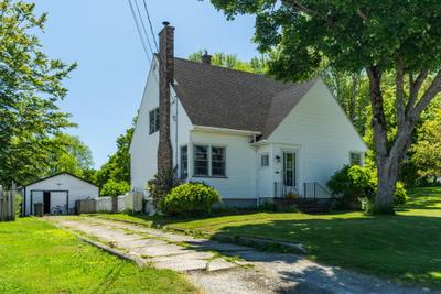 61 Forest Street — photo 2