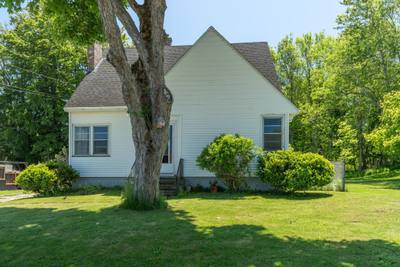 61 Forest Street — photo 3