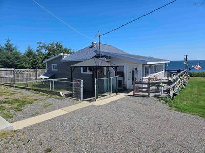 402 Smith Point Road — photo 3