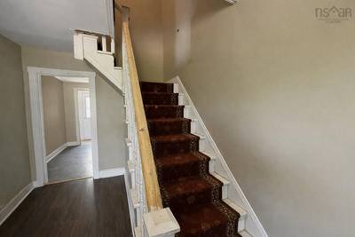30-32 West Pleasant Street — photo 5