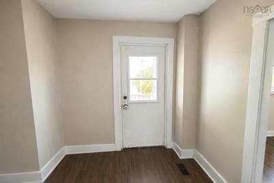 30-32 West Pleasant Street — photo 7
