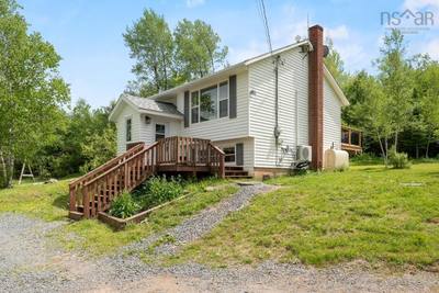 1199 Antrim Road — photo 3