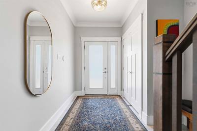 62 Hadley Crescent — photo 4