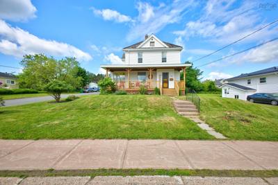112 Herbert Street — photo 5