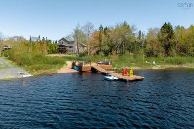 1290 Mccabe Lake Drive — photo 4