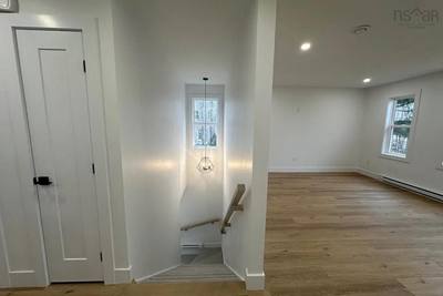 33 Mcintosh Street #A — photo 4