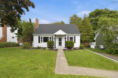 38 Walton Drive — photo 3