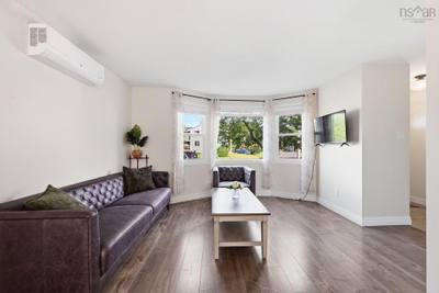 25 Dipper Crescent — photo 3