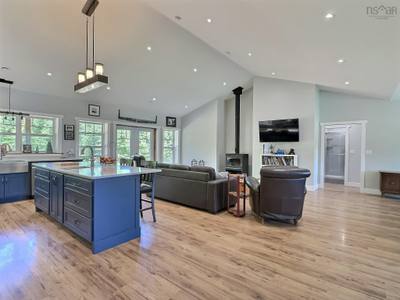 1020 Shortts Lake West Road — photo 8