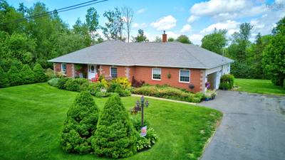 45 Glenabbey Drive — photo 3