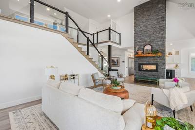 1578 John Brackett Drive — photo 3
