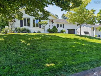 8 Windemere Court — photo 3