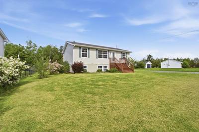 73 Underwood Road — photo 3