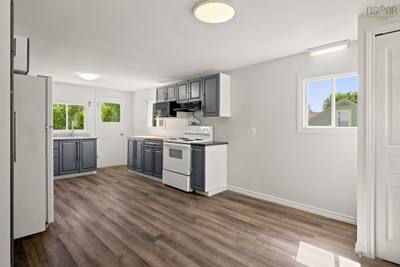 36 Willow Street — photo 3