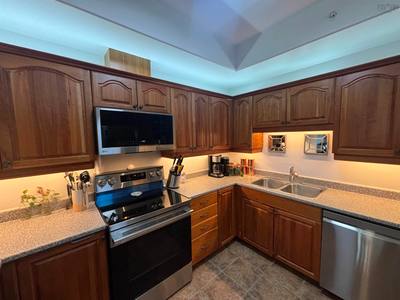 Home in Clayton Park — photo 5