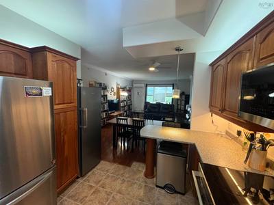 Home in Clayton Park — photo 6