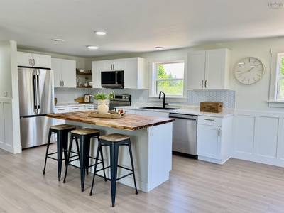 220 Tinkham Road — photo 4