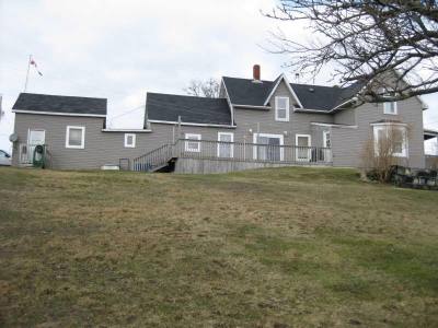 5 Strickland Road — photo 2
