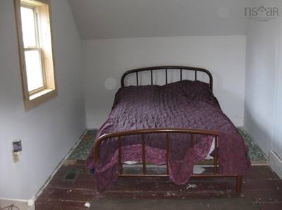 5 Strickland Road — photo 3