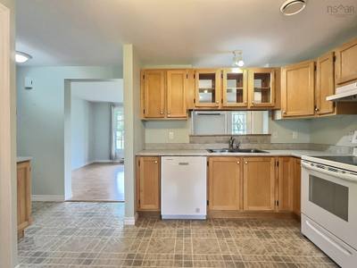 10216 Highway 209 — photo 3