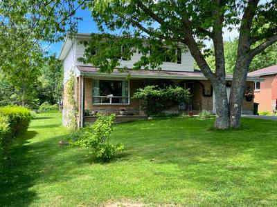 6 Raymond Drive — photo 2