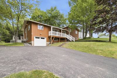 36 Anthony Avenue — photo 2